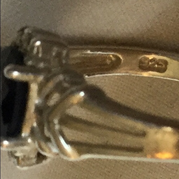 Silver Onyx Ring - Picture 3 of 3